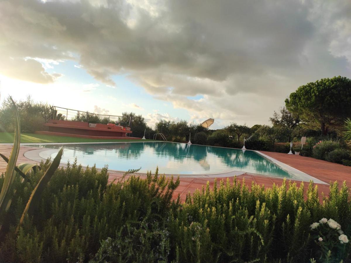 Residence I Macchiaioli Castiglioncello Bagian luar foto